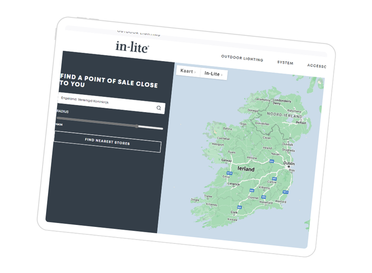 Deze afbeelding toont de 'Find a Point of Sale Close to You'-functie op de in-lite website. Deze tool helpt gebruikers om snel een verkooppunt in de buurt te vinden waar in-lite buitenverlichting producten verkrijgbaar zijn. De kaart van Ierland is zichtbaar, met de verschillende steden en regio's aangeduid. Gebruikers kunnen de straal rond hun locatie aanpassen en op de 'Find Nearest Stores'-knop klikken om nabijgelegen in-lite dealers te identificeren. Deze interactieve functie maakt het voor consumenten eenvoudig om in hun lokale omgeving de dichtstbijzijnde in-lite dealer te vinden en de gewenste buitenverlichting aan te schaffen.
